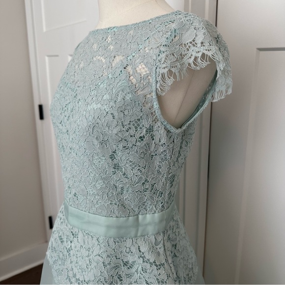 Like New Chicwish Lace A-Line Mini Dress | Size S - Picture 4 of 6